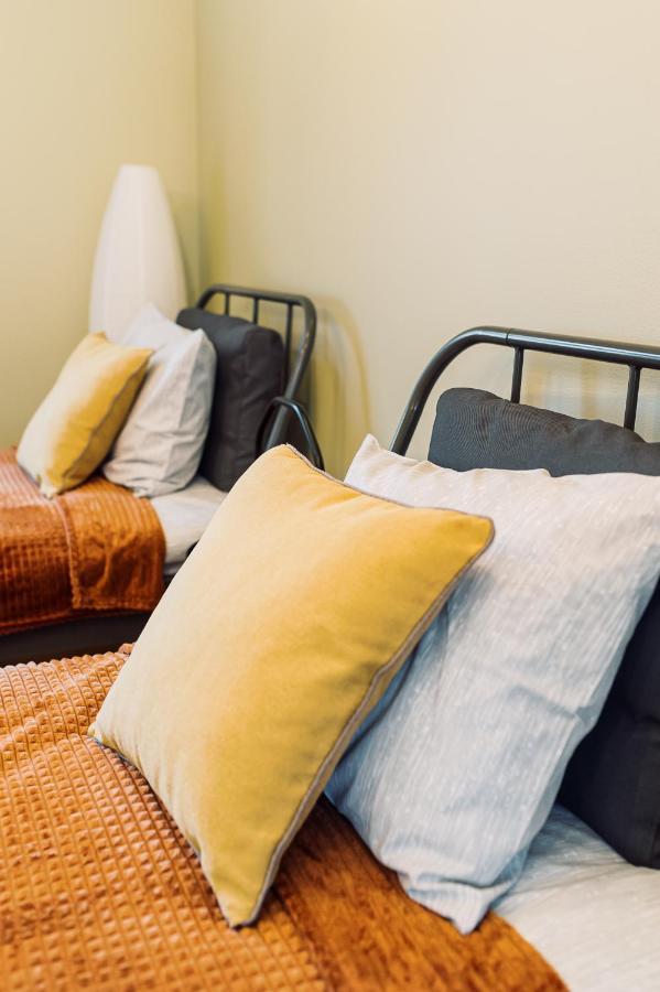 Elvis Apartment/11 Beds/6 Bedrooms/Riga Old Town מראה חיצוני תמונה