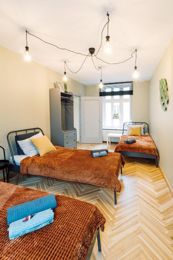 Elvis Apartment/11 Beds/6 Bedrooms/Riga Old Town מראה חיצוני תמונה